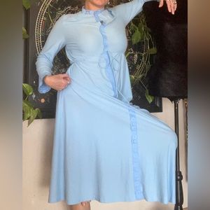 VTG Vanity Fair Baby Blue Loungewear Robe! Lace Trim. Excellent Condition! S/M